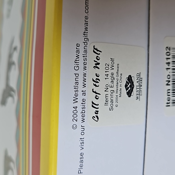 Westland Call of the Wolf Soaring Eagle Wolf Figurine - Picture 2 of 2